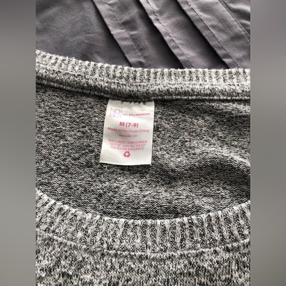 No Boundaries Sweater - Picture 2 of 4